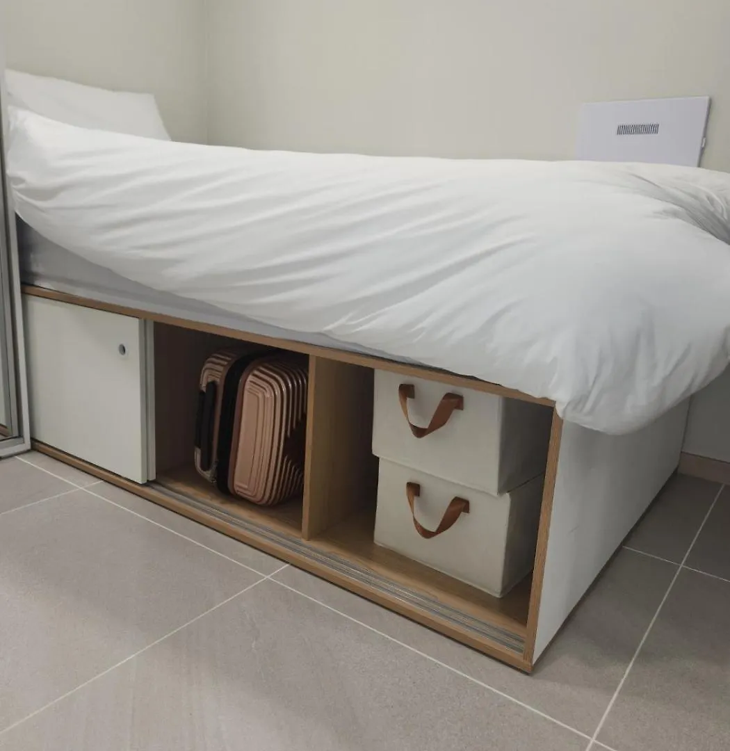 Warm House, New Building, Dongdaemun History & Culture Park Station Daire Seul